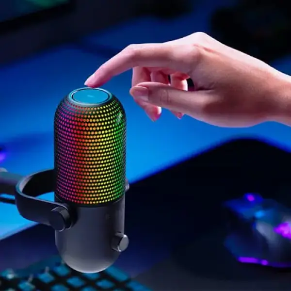 Razer Seiren V3 Chroma Streaming Microphone (RZ19-05060100-R3M1)